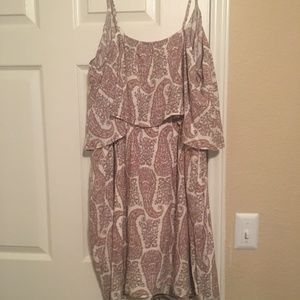 Beige Old Navy XL flower Dress